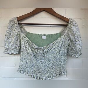 Aritzia Sunday Best Sinatra Blouse Floral Crop Top Puff Sleeves Size Small